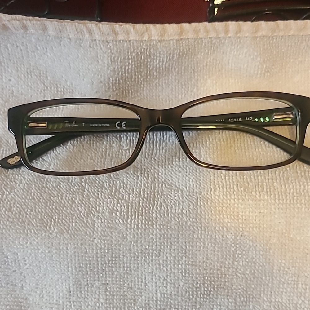 Ray-Ban Brown Rectangular Glasses